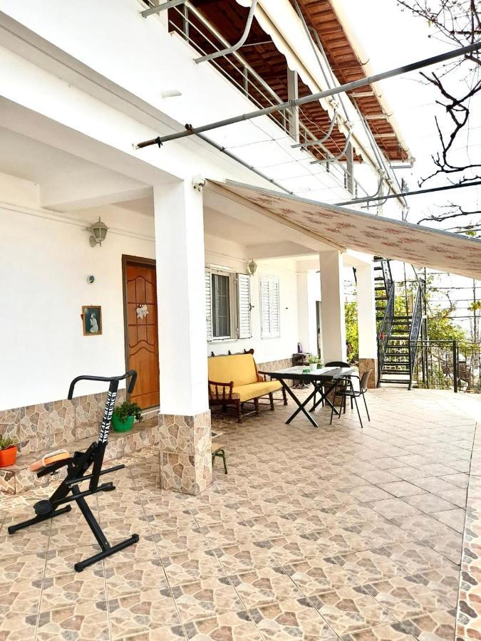 Lida'S House Hotel Lukovë Екстериор снимка