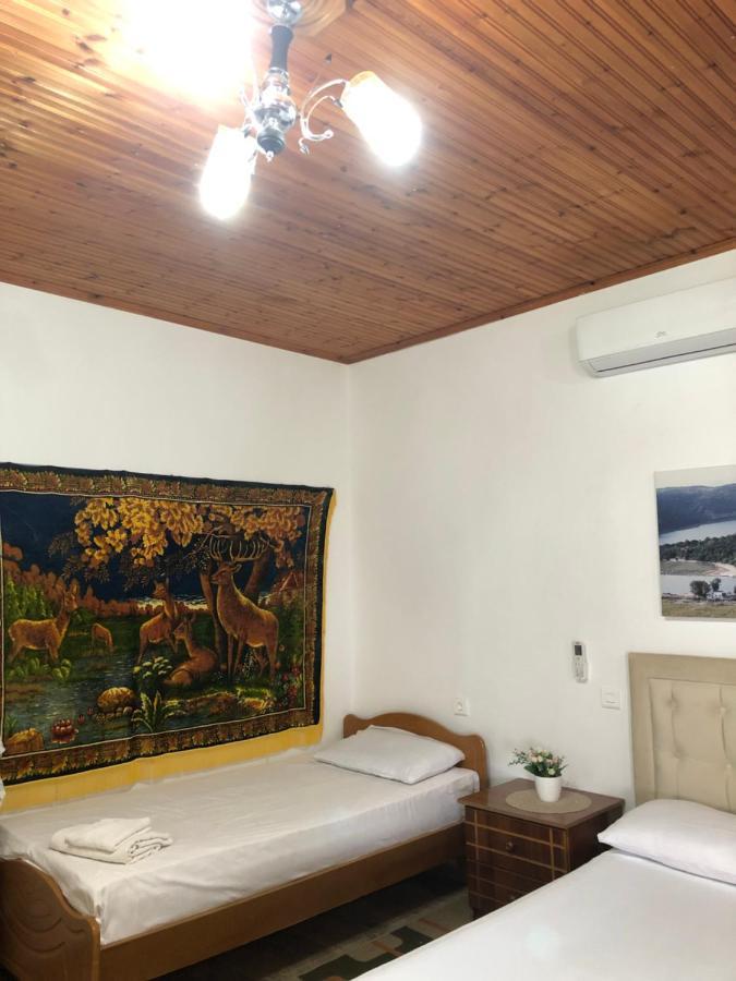 Lida'S House Hotel Lukovë Екстериор снимка
