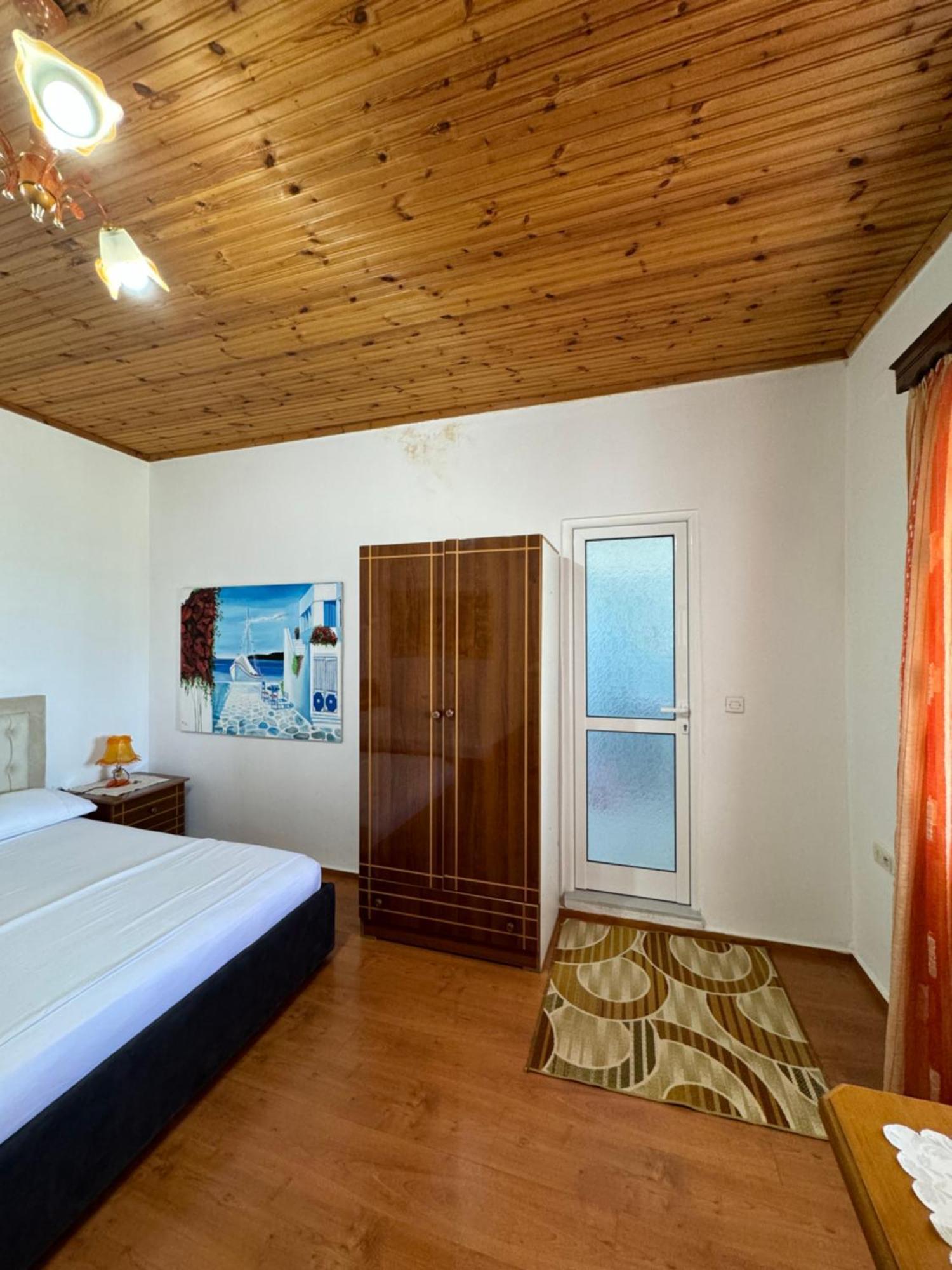 Lida'S House Hotel Lukovë Екстериор снимка