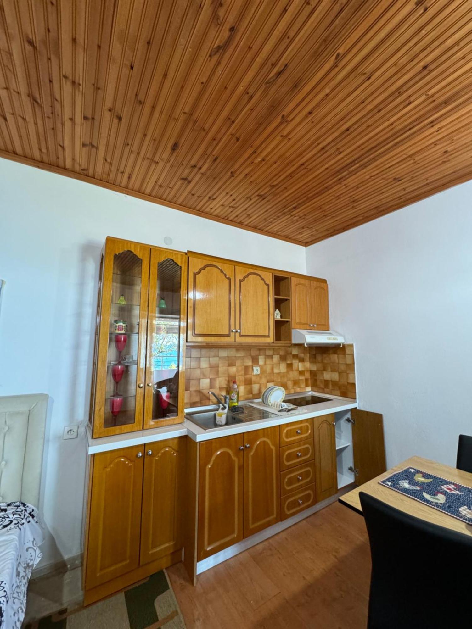 Lida'S House Hotel Lukovë Екстериор снимка