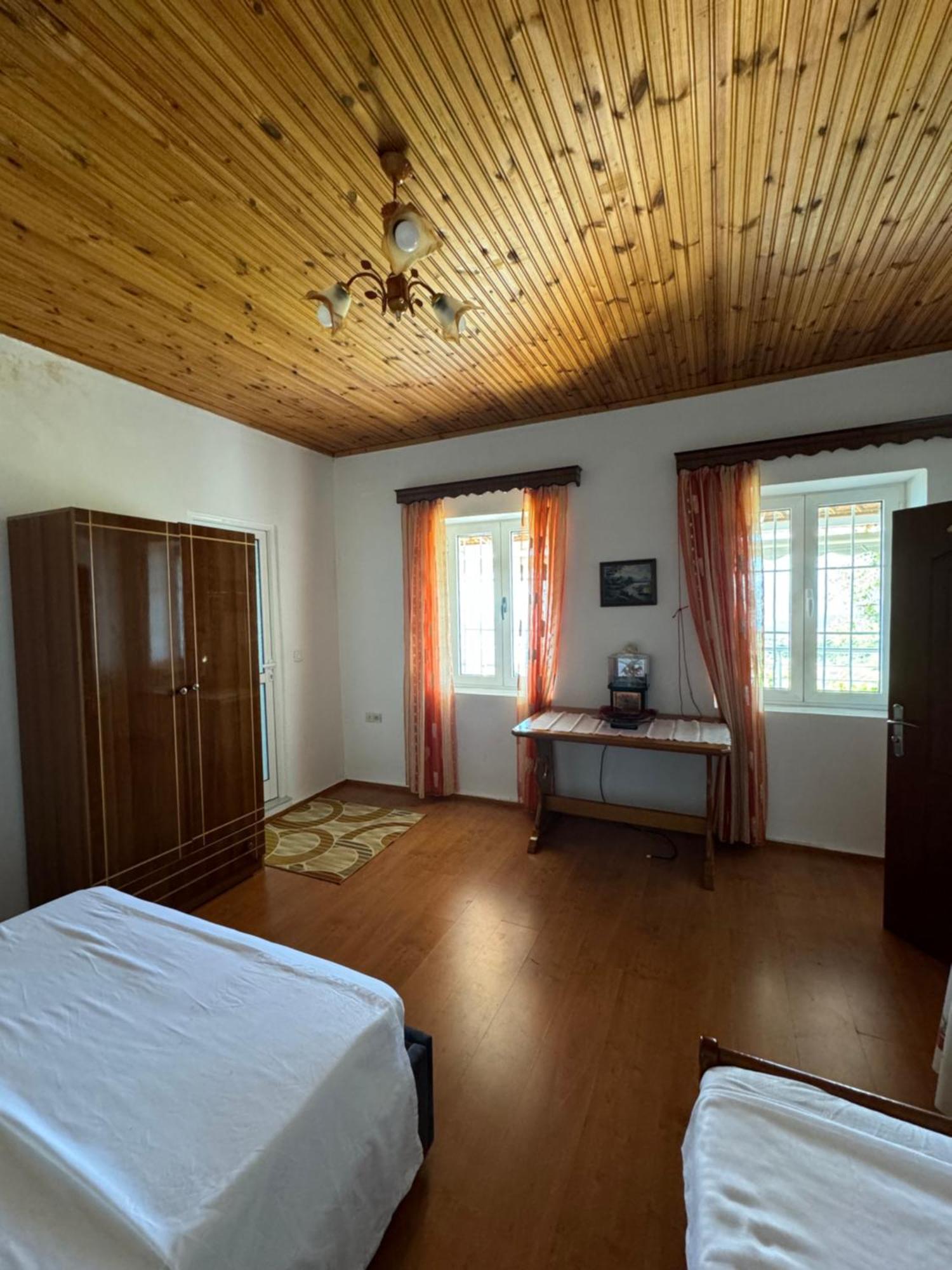 Lida'S House Hotel Lukovë Екстериор снимка